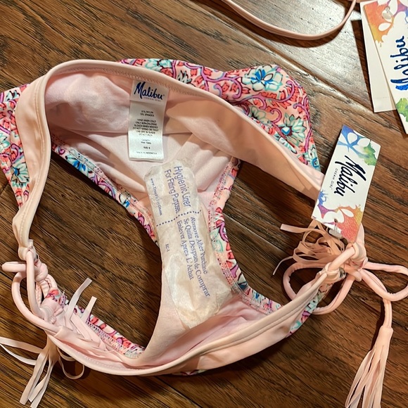 Malibu bikini NWT Small - Picture 2 of 3